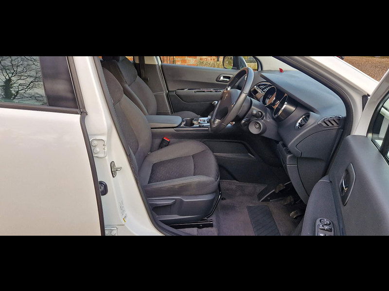 Peugeot 3008 1.6 HDi Active SUV 5dr Diesel Manual Euro 5 (115 ps) 5dr Manual 2025