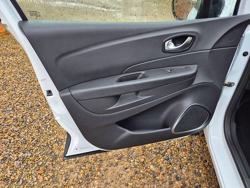 Renault Captur 1.5 dCi ENERGY Dynamique Nav Euro 6 (s/s) 5dr 5dr Manual 2025