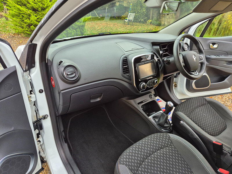 Renault Captur 1.5 dCi ENERGY Dynamique Nav Euro 6 (s/s) 5dr 5dr Manual 2025