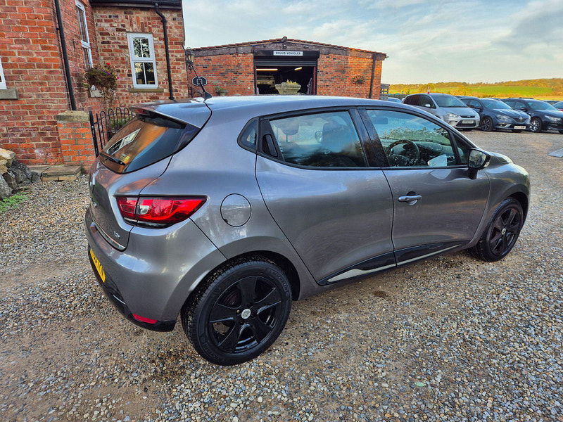 Renault Clio 0.9 TCe Dynamique Nav Euro 6 (s/s) 5dr 5dr Manual 2025