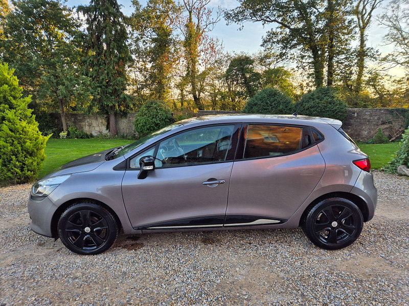 Renault Clio 0.9 TCe Dynamique Nav Euro 6 (s/s) 5dr 5dr Manual 2025