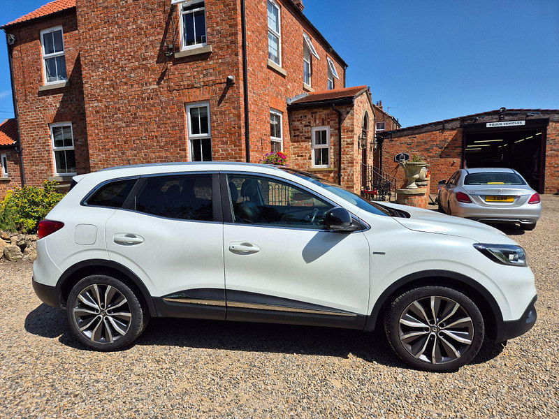 Renault Kadjar 1.2 TCe Signature Nav Euro 6 (s/s) 5dr 5dr Manual 2025