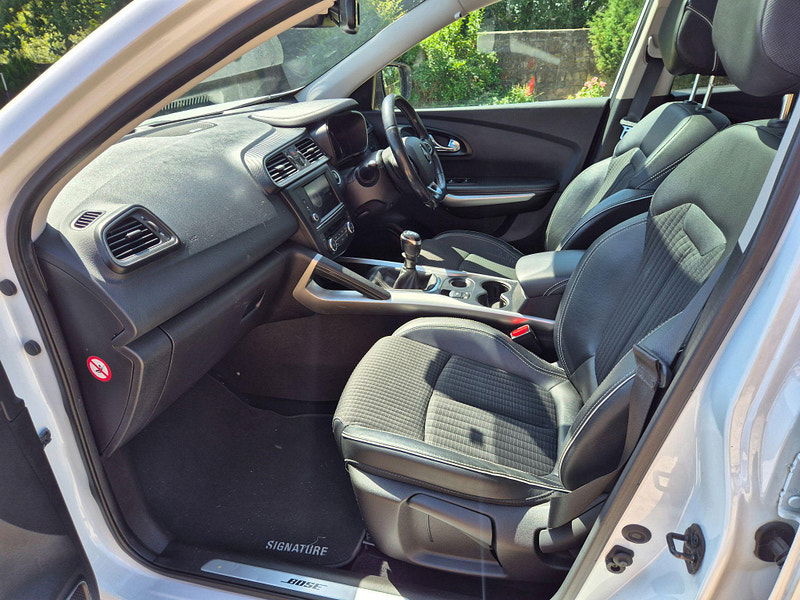 Renault Kadjar 1.2 TCe Signature Nav Euro 6 (s/s) 5dr 5dr Manual 2025