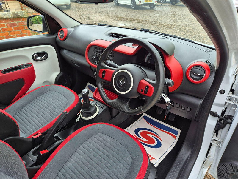 Renault Twingo 1.0 SCe Dynamique Euro 6 (s/s) 5dr 5dr Manual 2026