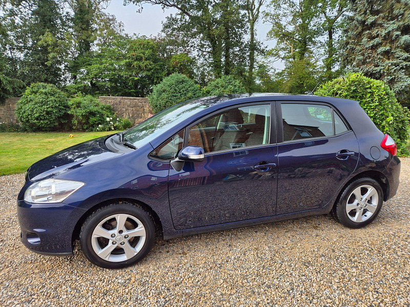Toyota Auris 1.33 Dual VVT-i Edition Euro 5 (s/s) 5dr 5dr Manual 2025