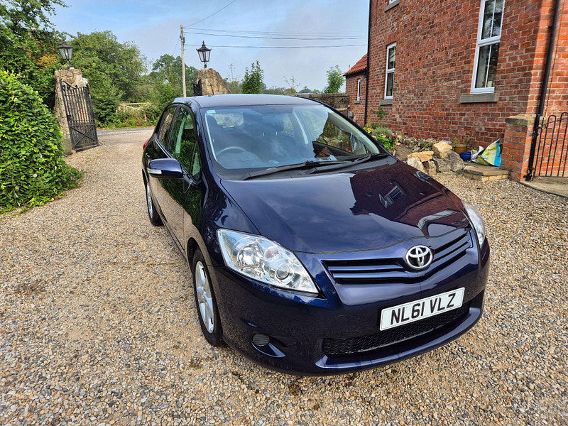 Toyota Auris 1.33 Dual VVT-i Edition Euro 5 (s/s) 5dr 5dr Manual 2025