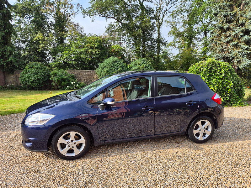Toyota Auris 1.33 Dual VVT-i Edition Euro 5 (s/s) 5dr 5dr Manual 2025