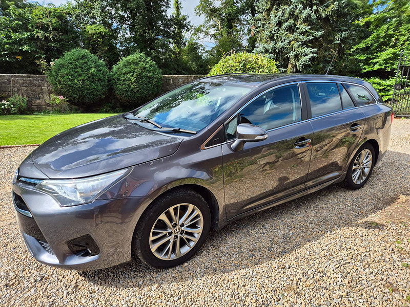 Toyota Avensis 1.6 D-4D Business Edition Touring Sports Euro 6 (s/s) 5dr 5dr Manual 2025