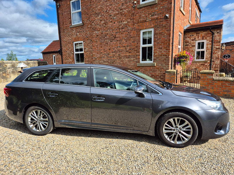 Toyota Avensis 1.6 D-4D Business Edition Touring Sports Euro 6 (s/s) 5dr 5dr Manual 2025