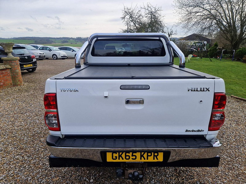 Toyota Hilux 3.0 D-4D Invincible Auto 4WD Euro 5 4dr 4dr Automatic 2026