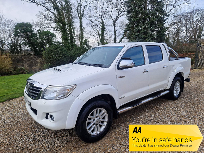 Toyota Hilux 3.0 D-4D Invincible Auto 4WD Euro 5 4dr 4dr Automatic 2026
