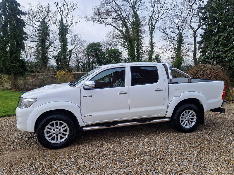 Toyota Hilux 3.0 D-4D Invincible Auto 4WD Euro 5 4dr 4dr Automatic 2026