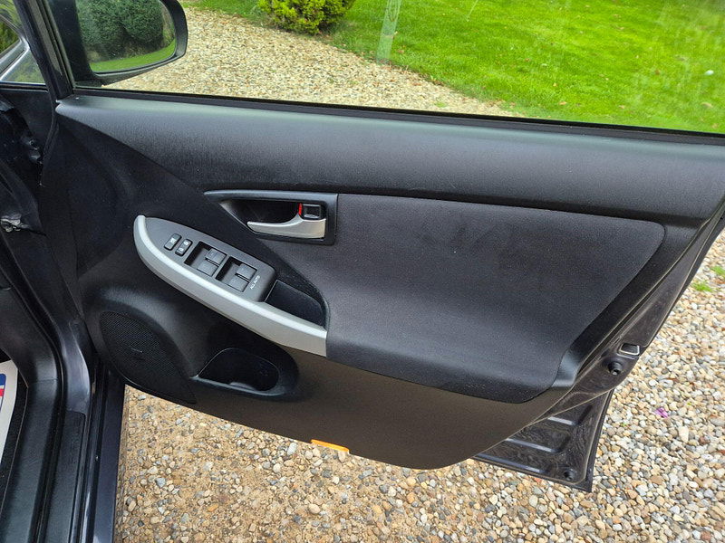 Toyota Prius 1.8 VVT-h CVT Euro 5 (s/s) 5dr 5dr Automatic 2025