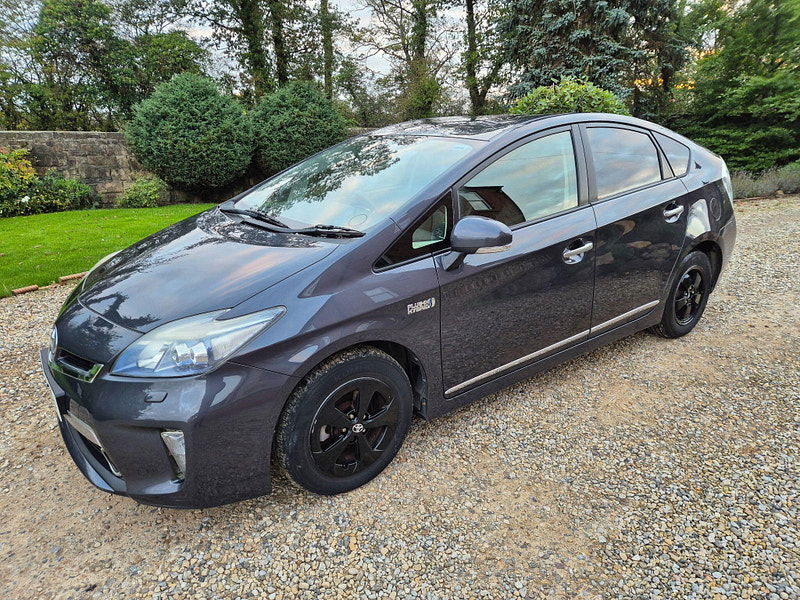 Toyota Prius 1.8 VVT-h CVT Euro 5 (s/s) 5dr 5dr Automatic 2025