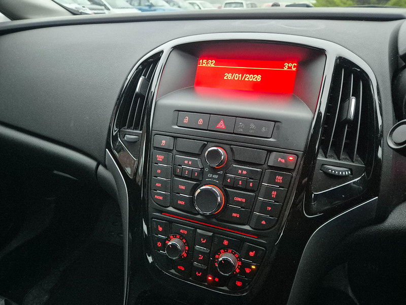 Vauxhall Astra 1.6i Elite Euro 6 5dr 5dr Manual 2026