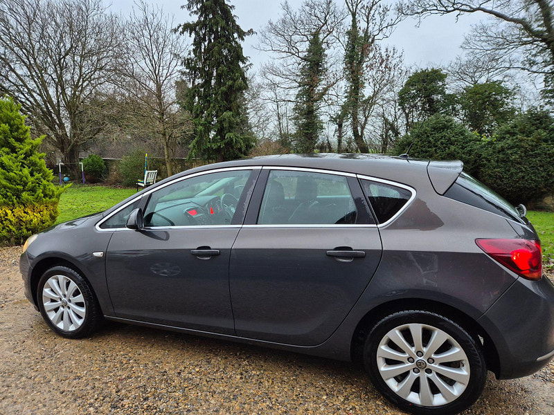 Vauxhall Astra 1.6i Elite Euro 6 5dr 5dr Manual 2026