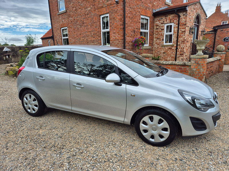 Vauxhall Corsa 1.4 16V Design Euro 5 5dr (A/C) 5dr Manual 2025