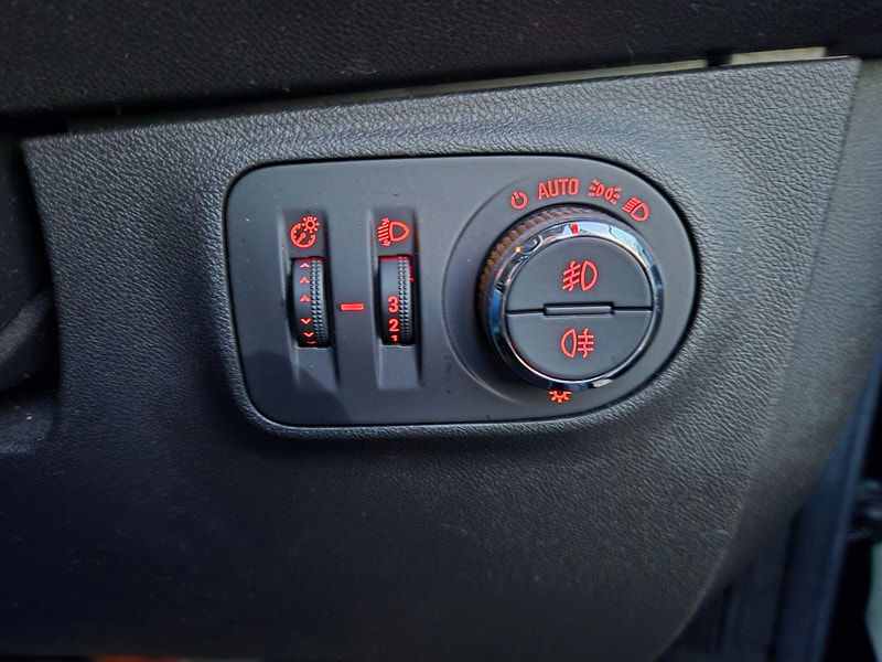 Vauxhall Corsa 1.4i ecoTEC Energy Euro 6 5dr (a/c) 5dr Manual 2025