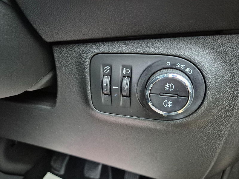 Vauxhall Corsa 1.4i Turbo Black Edition Euro 6 (s/s) 3dr 3dr Manual 2026