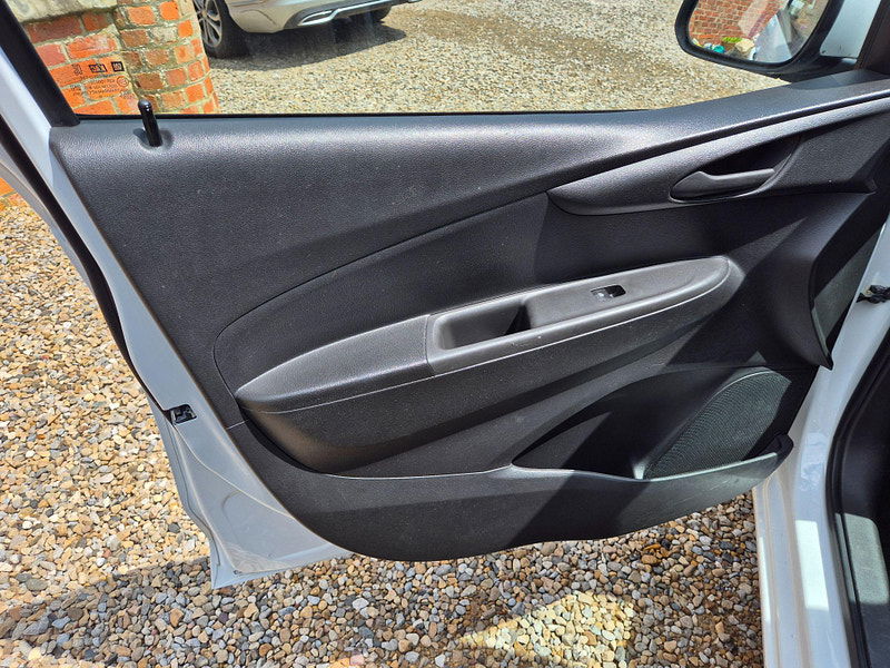Vauxhall Viva 1.0i SE Euro 6 5dr 5dr Manual 2025