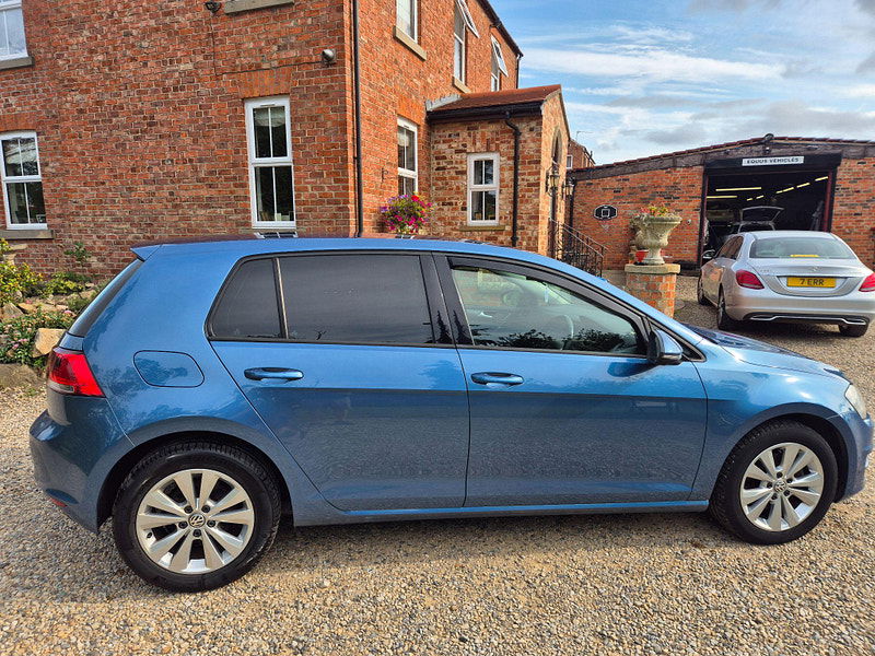 Volkswagen Golf 1.6 TDI BlueMotion Tech SE DSG Euro 5 (s/s) 5dr 5dr Automatic 2025
