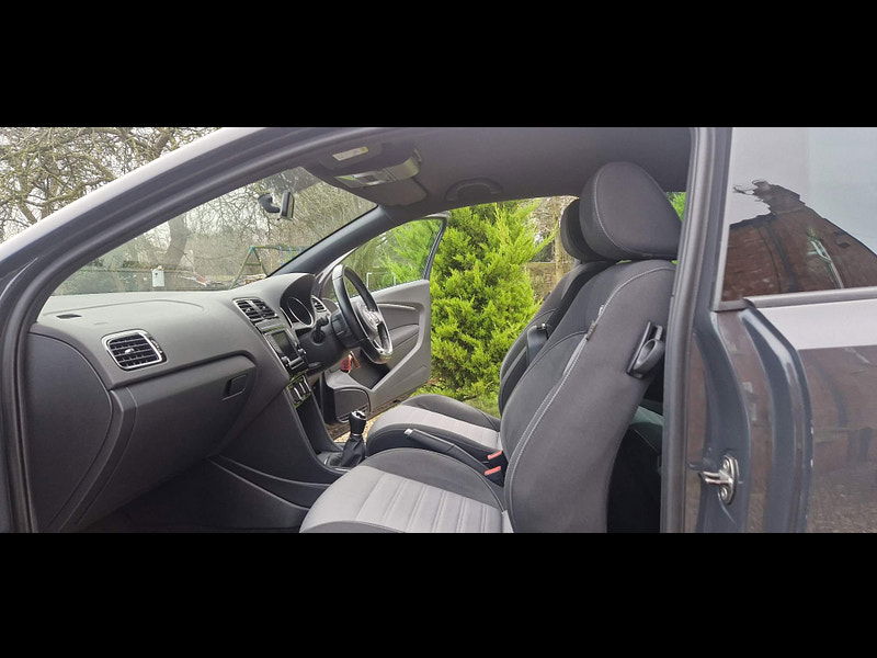 Volkswagen Polo 1.4 TDI BlueMotion Tech R-Line Euro 6 (s/s) 3dr 3dr Manual 2025
