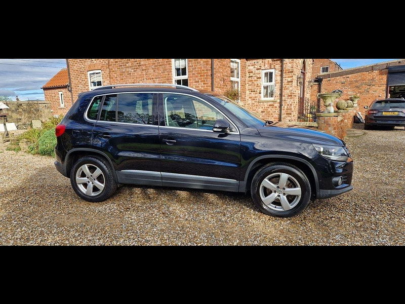 Volkswagen Tiguan 2.0 SE TDI BLUEMOTION TECHNOLOGY 4MOTION 5d 138 BHP 5dr Manual 2024