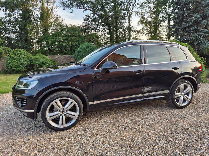 Volkswagen Touareg 3.0 TDI V6 R-Line Plus Tiptronic 4WD Euro 6 (s/s) 5dr 5dr Automatic 2025