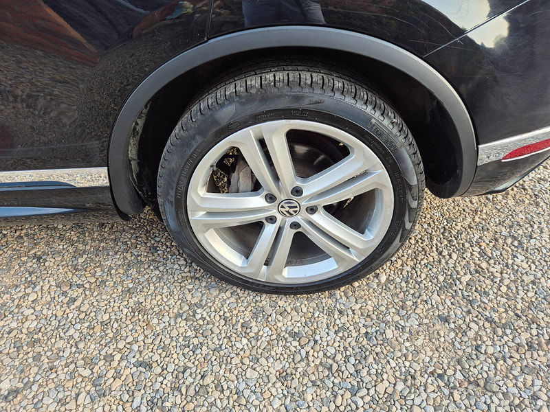Volkswagen Touareg 3.0 TDI V6 R-Line Plus Tiptronic 4WD Euro 6 (s/s) 5dr 5dr Automatic 2025