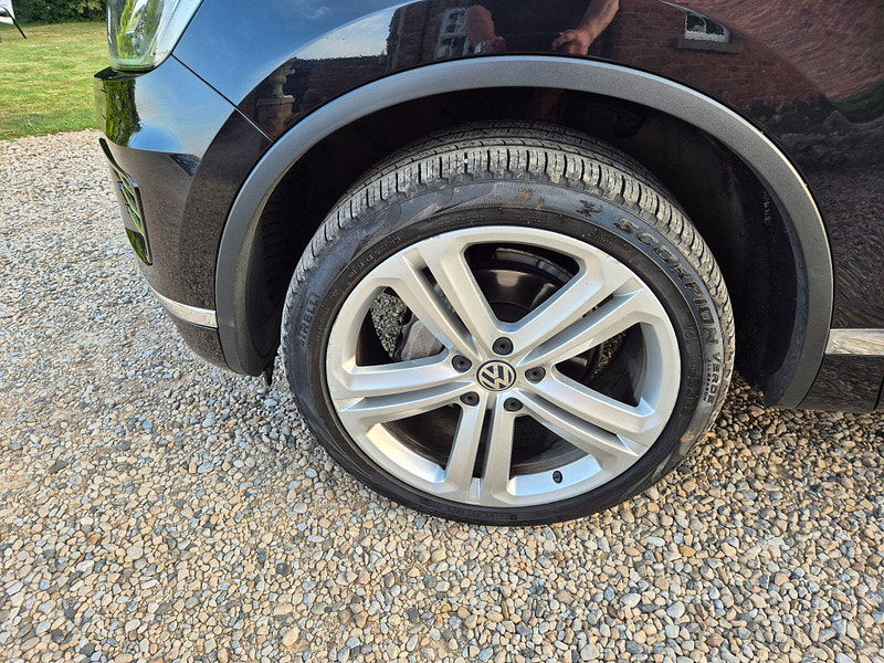 Volkswagen Touareg 3.0 TDI V6 R-Line Plus Tiptronic 4WD Euro 6 (s/s) 5dr 5dr Automatic 2025
