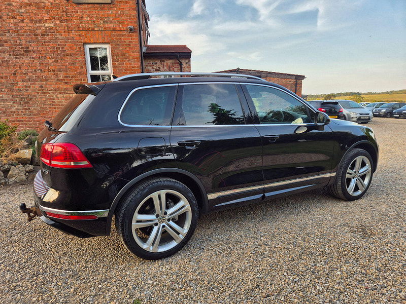 Volkswagen Touareg 3.0 TDI V6 R-Line Plus Tiptronic 4WD Euro 6 (s/s) 5dr 5dr Automatic 2025