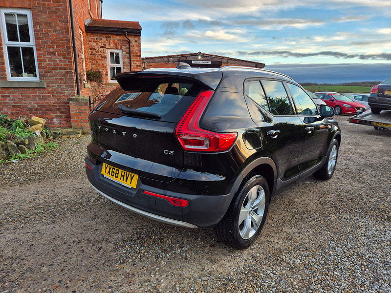 Volvo XC40 2.0 D3 Momentum Euro 6 (s/s) 5dr 5dr Manual 2026