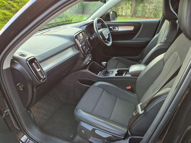 Volvo XC40 2.0 D3 Momentum Euro 6 (s/s) 5dr 5dr Manual 2026