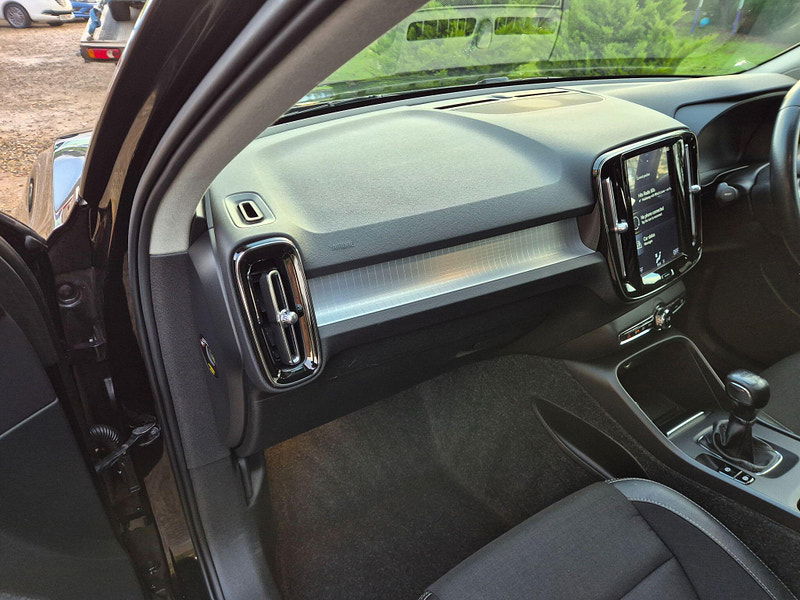 Volvo XC40 2.0 D3 Momentum Euro 6 (s/s) 5dr 5dr Manual 2026