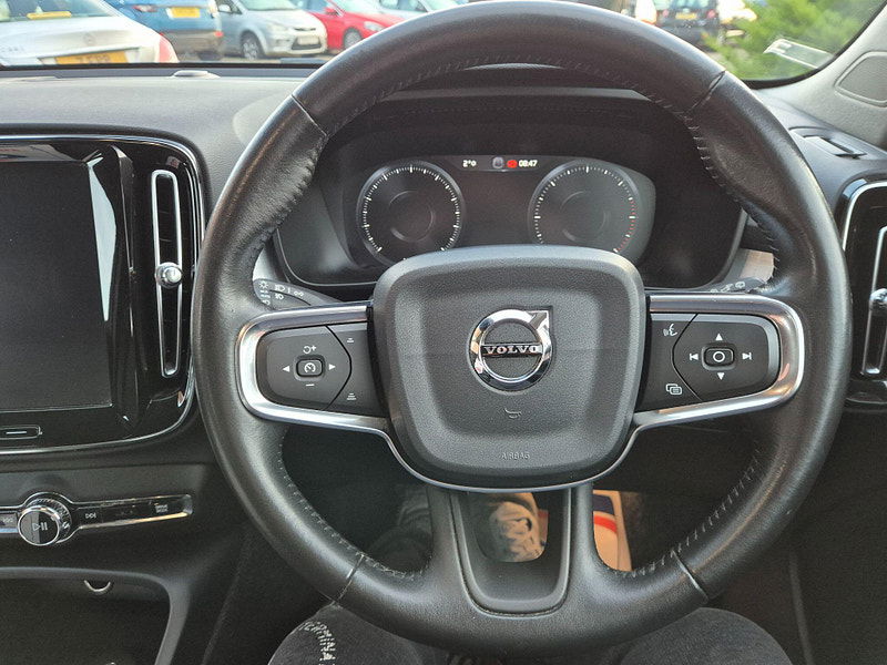 Volvo XC40 2.0 D3 Momentum Euro 6 (s/s) 5dr 5dr Manual 2026