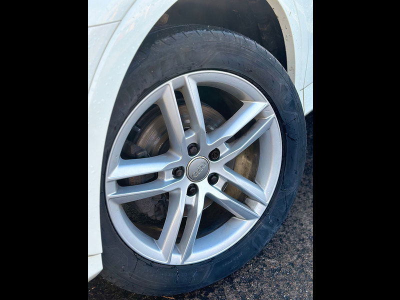 Audi Q3 2.0L TDI S LINE 5dr Diesel Manual Euro 5 (138 bhp) 5dr Manual 2025