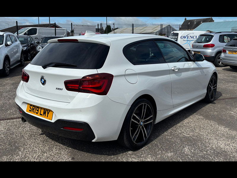 BMW 1 Series 1.5 118i M Sport Shadow Edition Hatchback 3dr Petrol Manual Euro 6 (s/s) (136 ps) 3dr Manual 2025