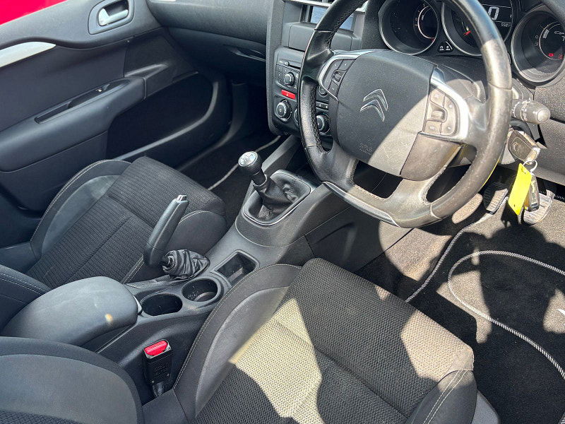 Citroen C4 1.6 BlueHDi Feel Hatchback 5dr Diesel Manual Euro 6 (100 ps) 5dr Manual 2025