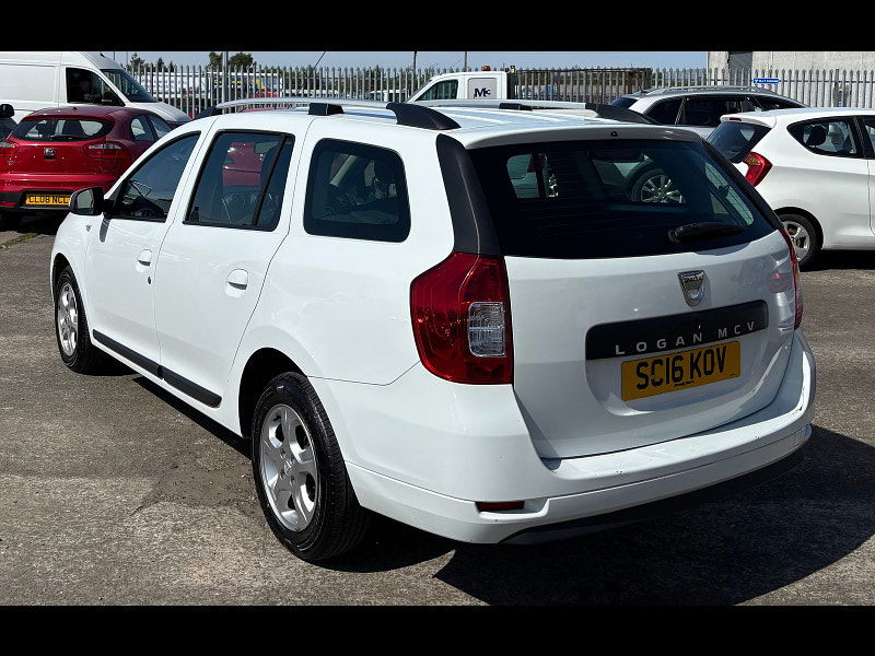 Dacia Logan MCV 0.9L Laureate TCE Estate 5dr Petrol Manual Euro 6 (90 bhp) 5dr Manual 2025