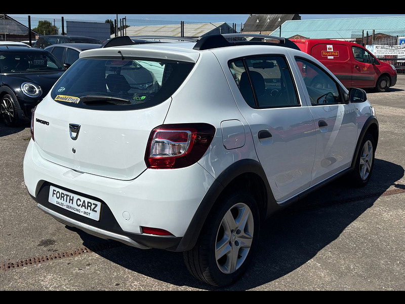 Dacia Sandero 0.9L Stepway Ambiance TCE Hatchback 5dr Petrol Manual Euro 5 (90 bhp) 5dr Manual 2025