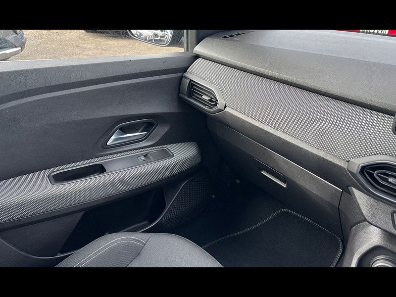 Dacia Sandero 1.0 TCe Comfort Hatchback 5dr Bi Fuel Manual Euro 6 (s/s) (100 ps) 5dr Manual 2025