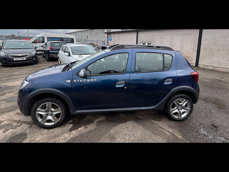 Dacia Sandero Stepway 0.9 TCe Laureate Hatchback 5dr Petrol Manual Euro 6 (s/s) (90 ps) 5dr Manual 2026