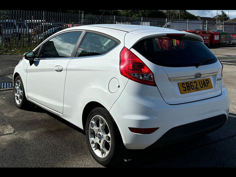 Ford Fiesta 1.2L ZETEC Hatchback 3dr Petrol Manual Euro 5 (81 bhp) 3dr Manual 2024