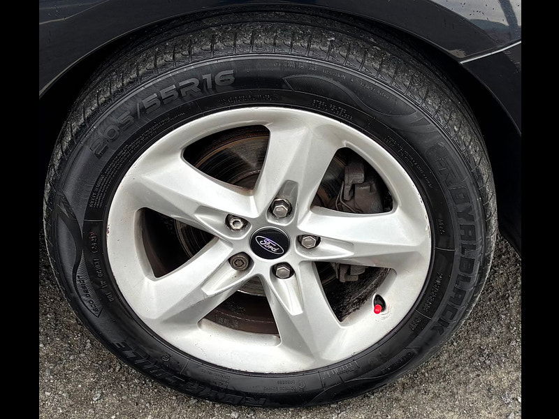 Ford Focus 1.6L Zetec 100 Auto Hatchback 5dr Petrol Automatic Euro 4 (100 bhp) 5dr Automatic 2025
