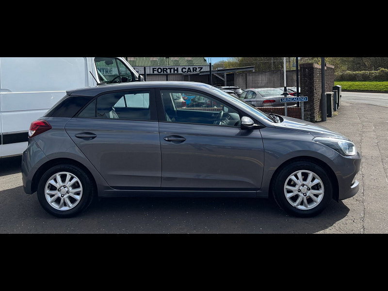 Hyundai I20 1.2 SE Hatchback 5dr Petrol Manual Euro 6 (84 ps) 5dr Manual 2026