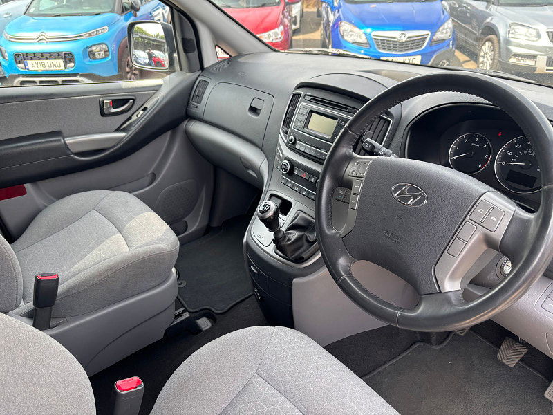 Hyundai I800 2.5 CRDi SE MPV 5dr Diesel Manual Euro 6 (136 ps) 5dr Manual 2025