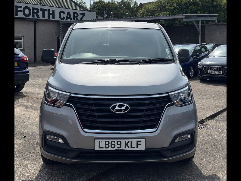 Hyundai I800 2.5 CRDi SE MPV 5dr Diesel Manual Euro 6 (136 ps) 5dr Manual 2025