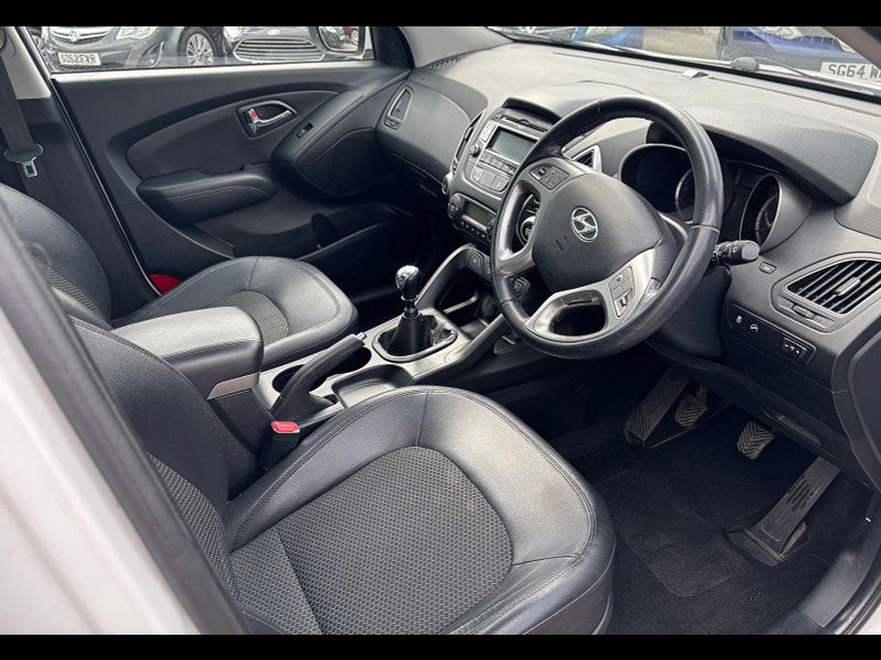 Hyundai IX35 1.7 CRDi Premium SUV 5dr Diesel Manual Euro 5 (s/s) (115 ps) 5dr Manual 2025