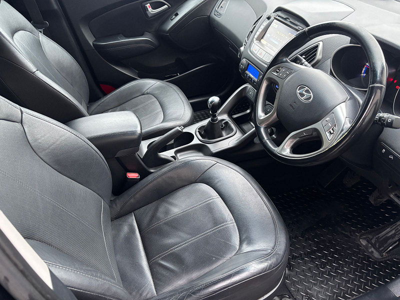 Hyundai IX35 1.7 CRDi Premium SUV 5dr Diesel Manual Euro 5 (s/s) (115 ps) 5dr Manual 2025
