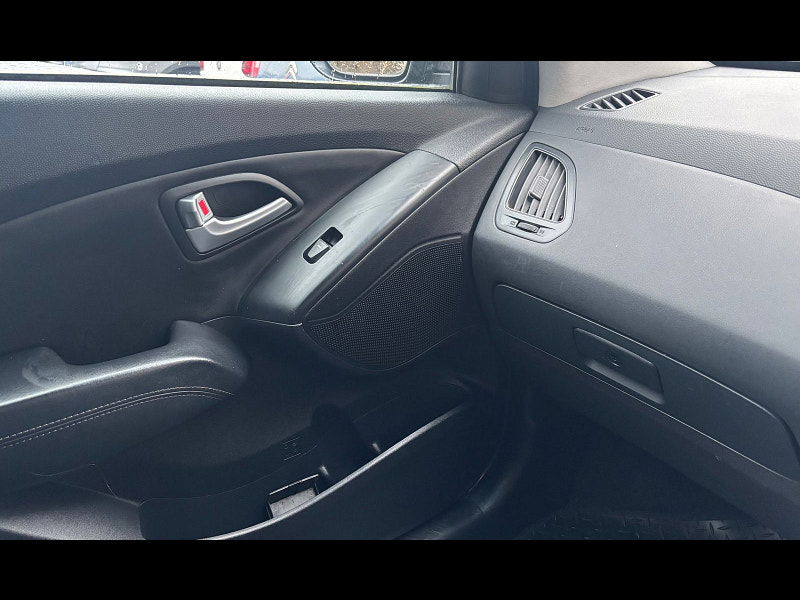 Hyundai IX35 1.7L SE Nav CRDi SUV 5dr Diesel Manual Euro 5 (114 bhp) 5dr Manual 2025